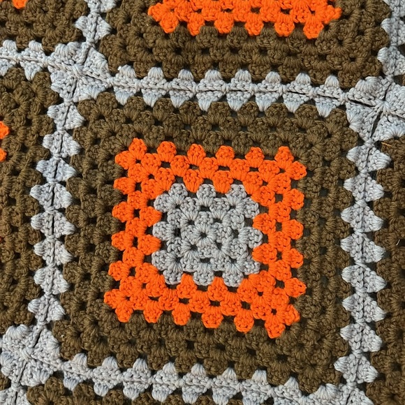 Homemade afghan - Picture 2 of 3
